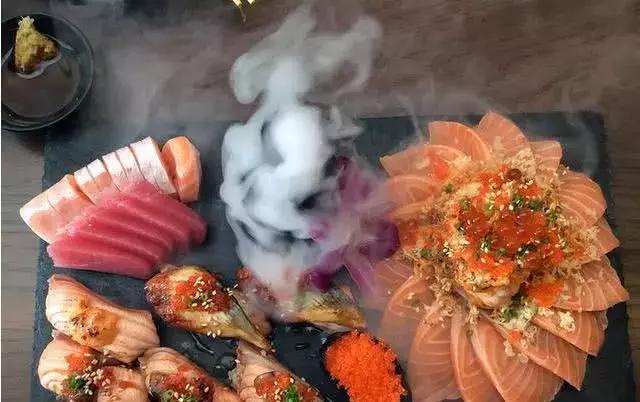 日本人为什么喜欢吃生鱼片寿司,日本人为什么那么喜欢吃生鱼片