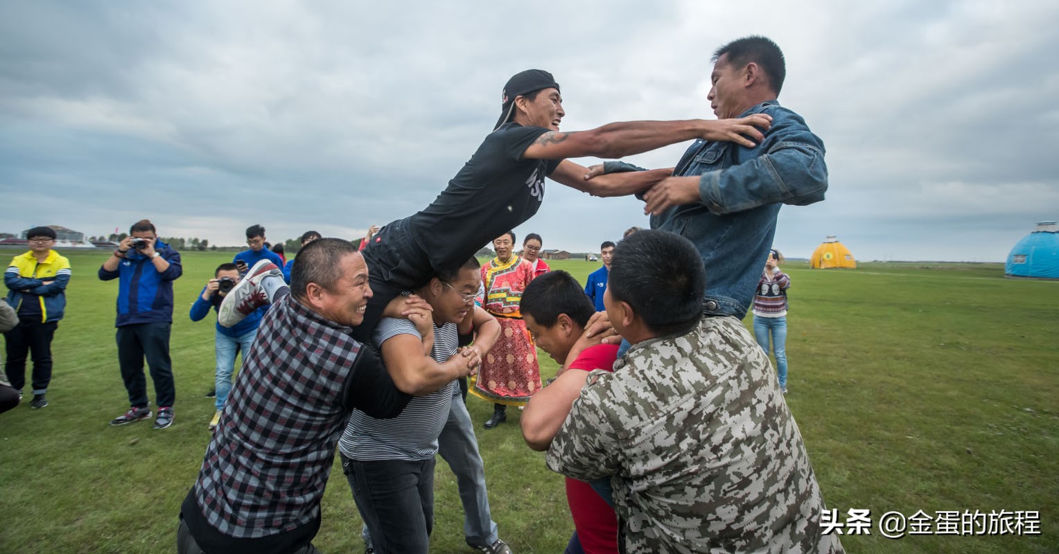 达斡尔族曲棍球与现代曲棍球,中国男足1-0乌干达