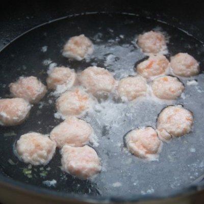 鲜美补钙胡萝卜青菜虾丸,鲜虾胡萝卜怎么做虾丸辅食