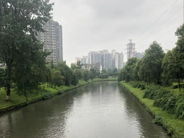 成都的贫民区和富人区,四川省地域鄙视链图