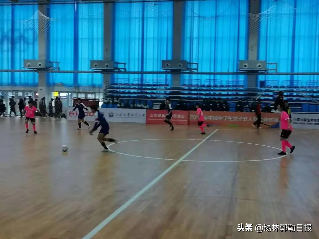 锡盟蒙中足球队全国第三,锡盟八人制足球赛事