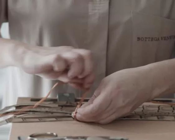 “大道至简”的时尚，BV两个字母足以