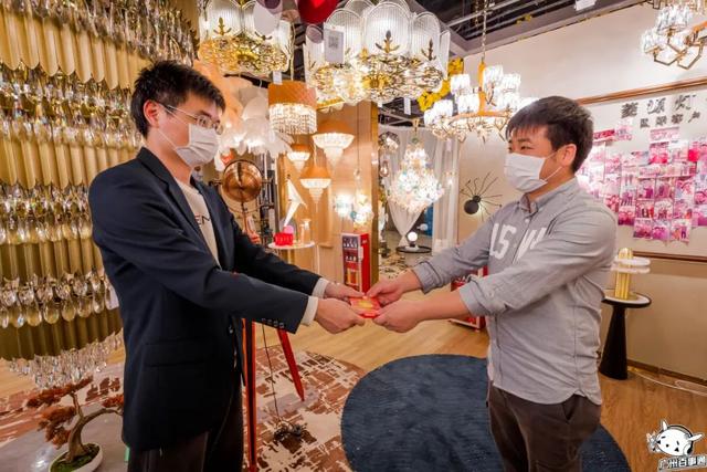 万菱广场复市!120万种商品工厂成本价,国际淘宝圣地回来了!