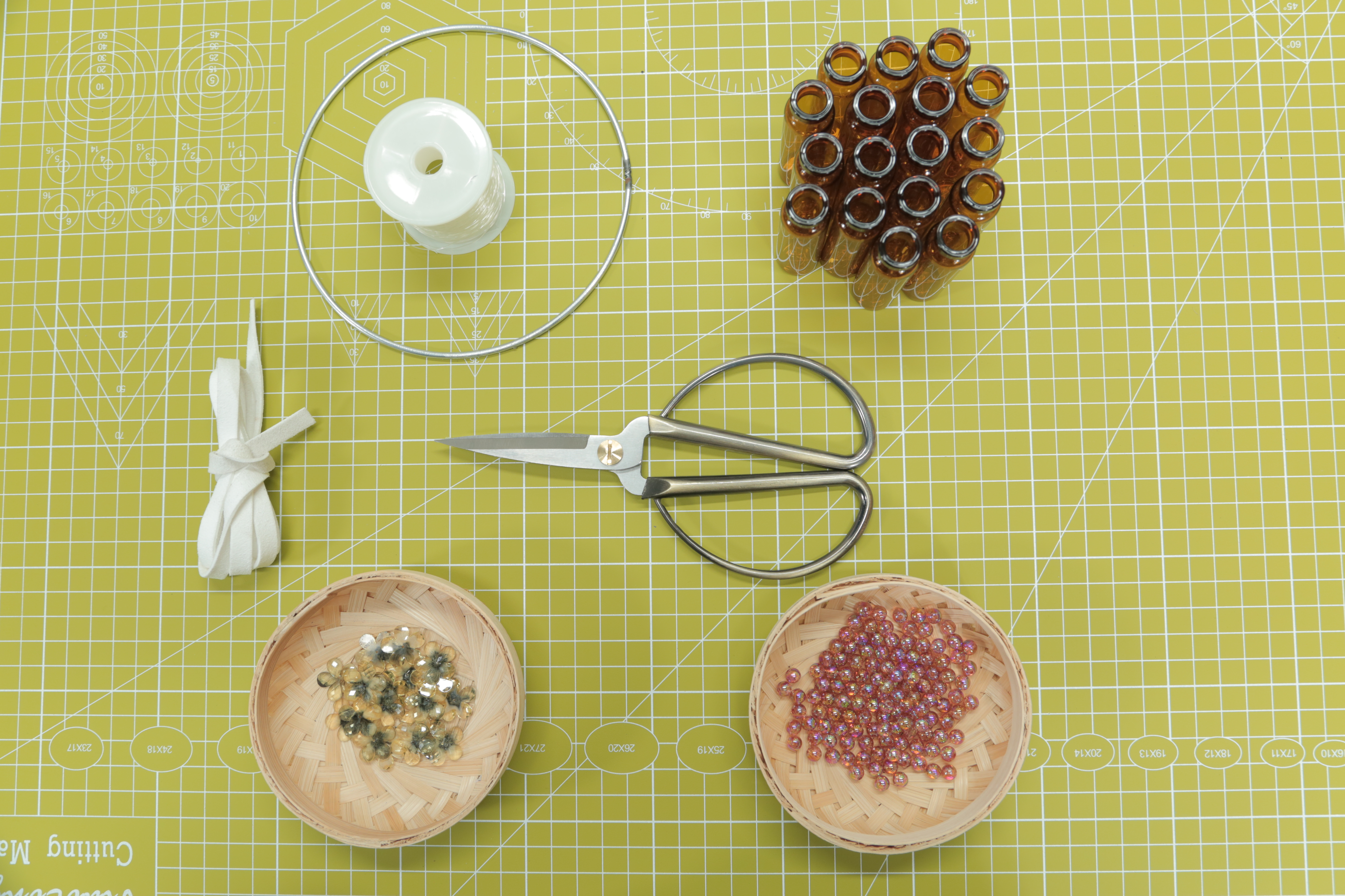 口服液喝完,口服液喝完的瓶子