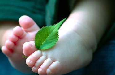 8个月宝宝身上味道很难闻,八个月女宝下部有异味