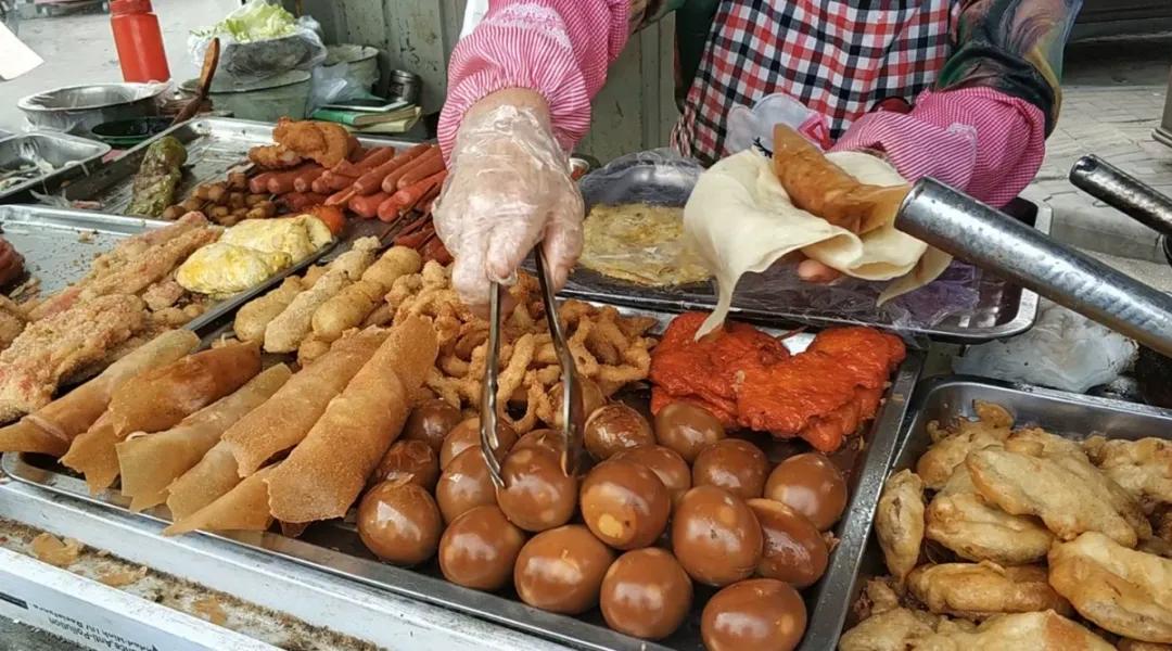 55天紧急状态，你看天津几分像从前，早点硬菜点心安排起来