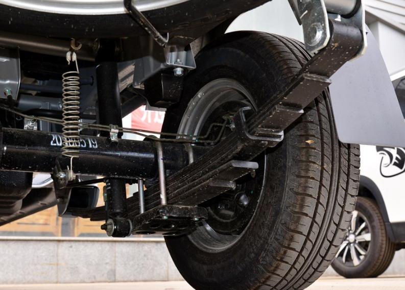 开货拉拉用哪种小皮卡好,既能拉货又能载人的皮卡推荐