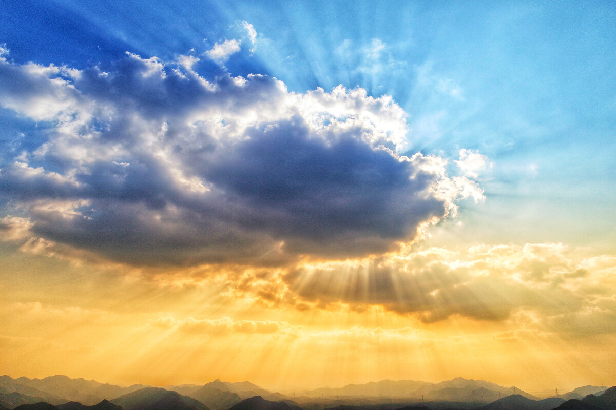 小学三年级和云有关的成语,背诵含有云的成语