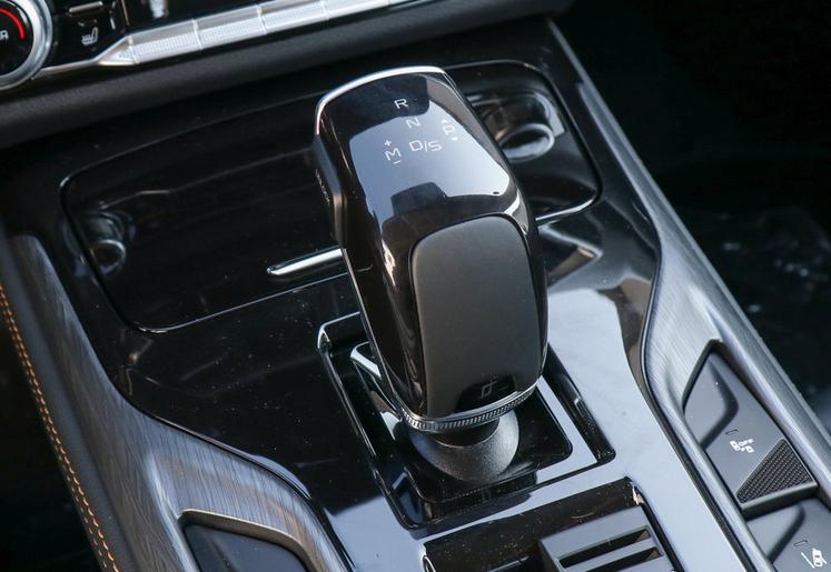 动力远超大众探歌，现仅7万出头，奔腾T77它难道不香吗？