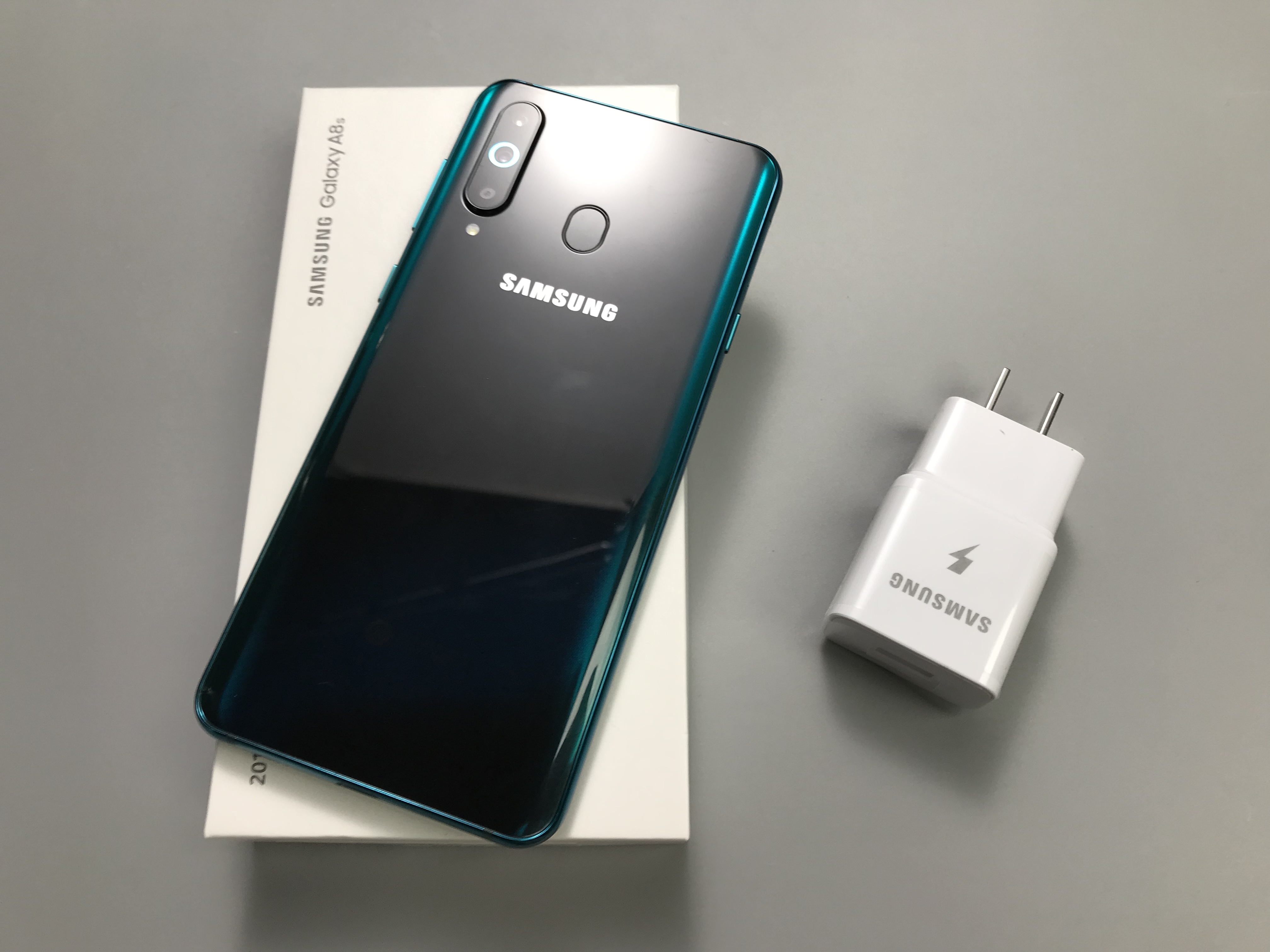 三星a8s手机的体验,三星a8s深度体验