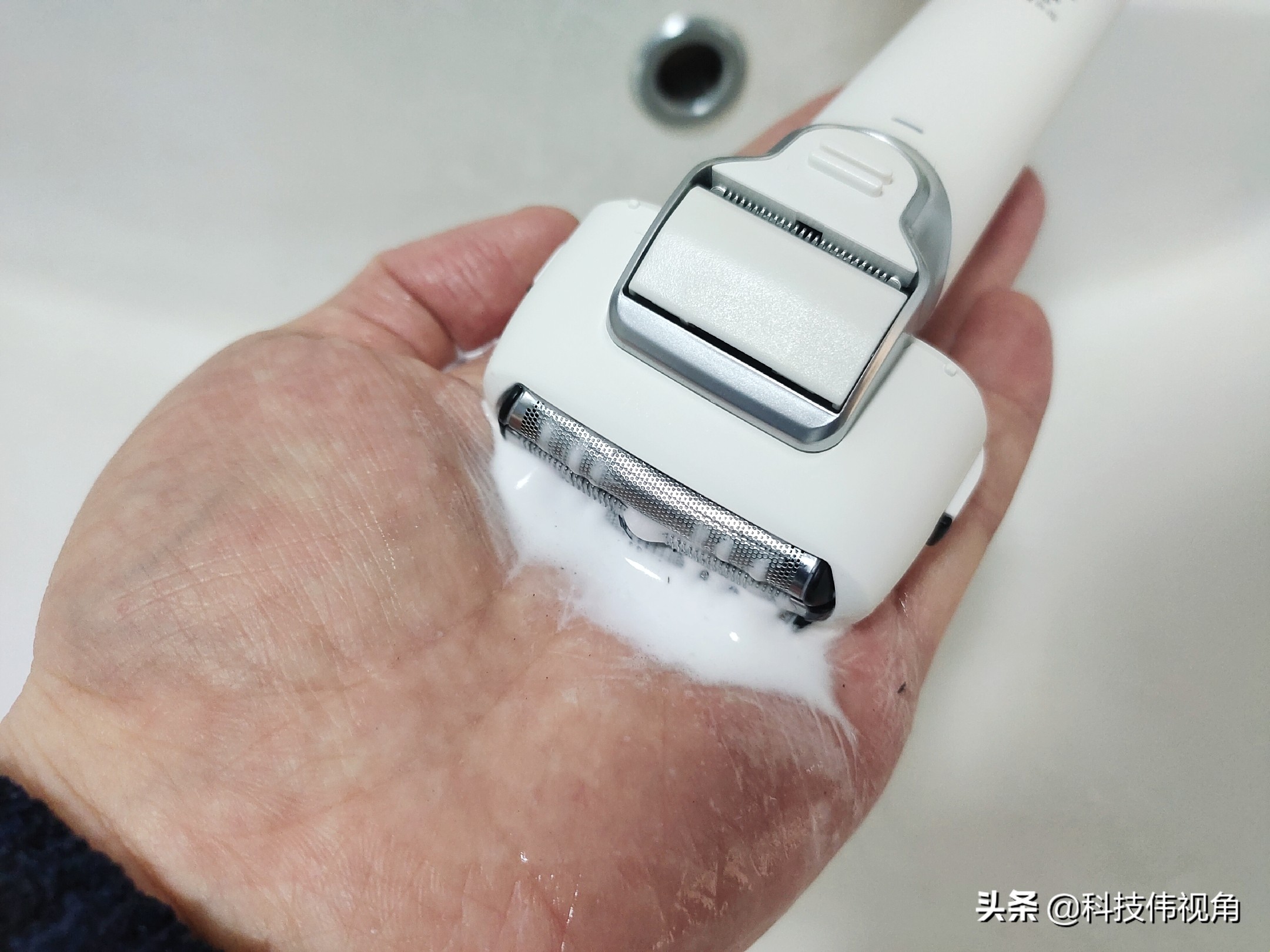 松下剃须刀小锤子2.0升级款测评,松下剃须刀9系和大锤子哪个好用