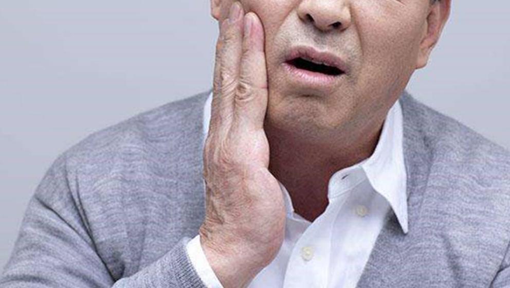 哥哥放学回家就“猛亲”妹妹，而诱发妹妹看急诊，什么原因不能亲