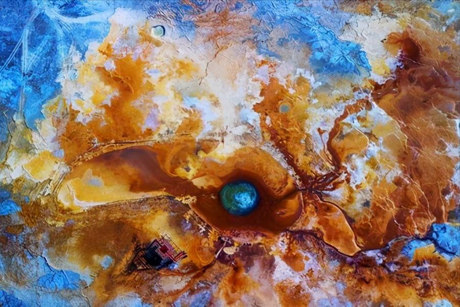 青海恶魔之眼航拍,青海恶魔之眼形成的原因