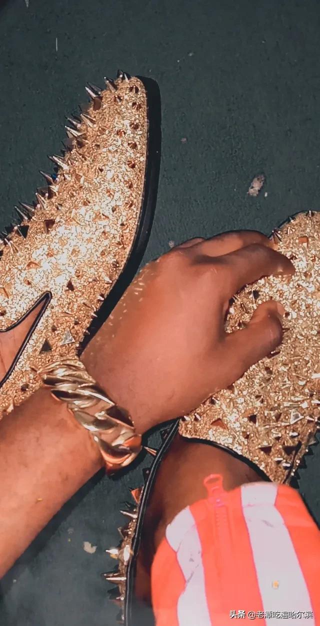 在海淘上买豆豆鞋的非洲老铁，还有人说想去义乌看故宫