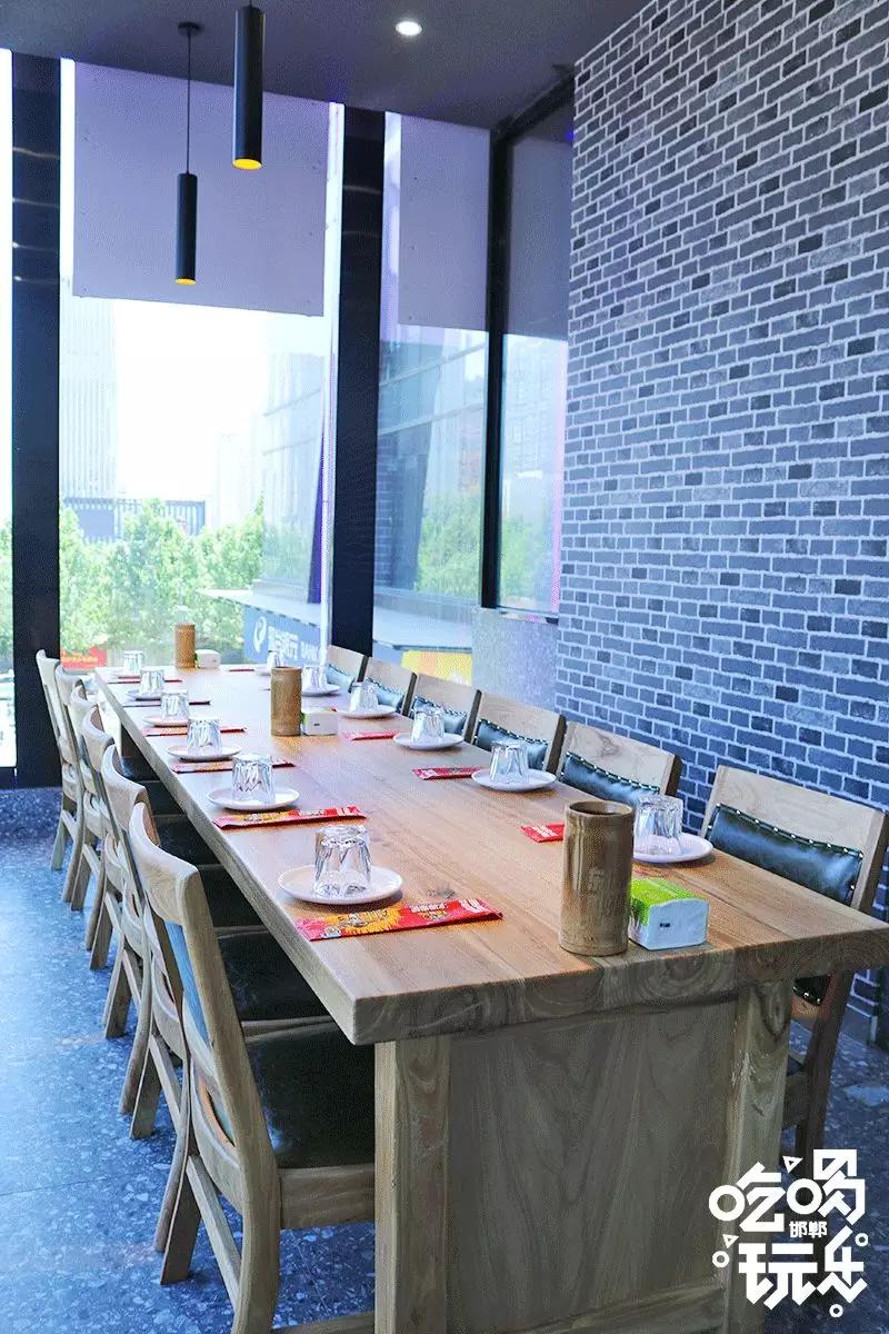 邯郸这家店竟然有着千里之外的东北味儿，4.9折开吃老铁们盘它