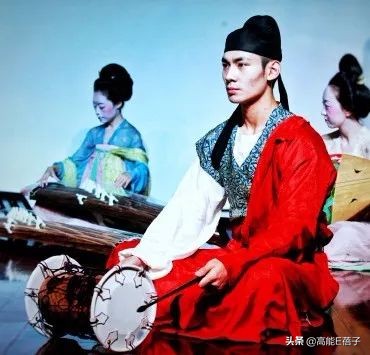 中戏13级下：爱玩“认亲”游戏的男生和脸熟的女同学们