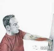 打通胳膊经络锻炼动作和方法,手臂经络不通松解法教程
