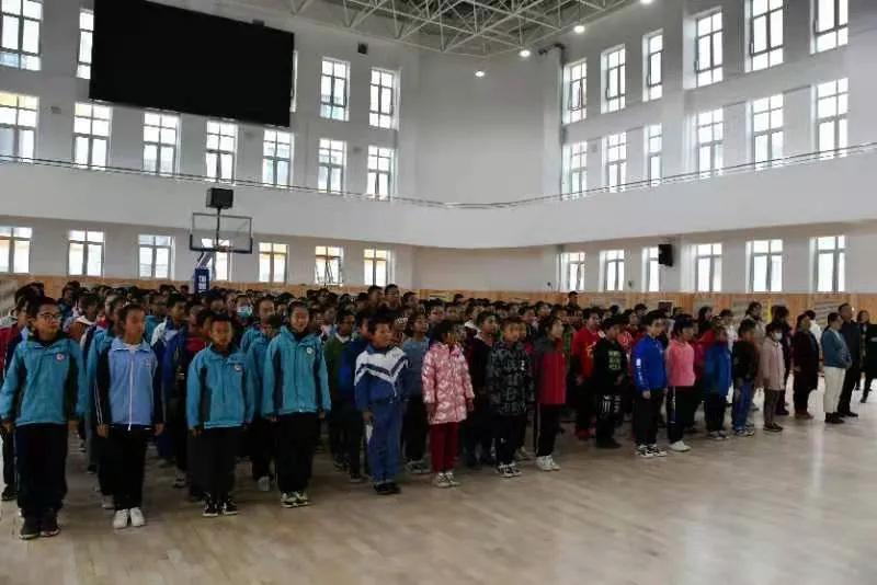 庆祝建党100周年师生书画展,麦积区庆祝建党100周年书画展开展