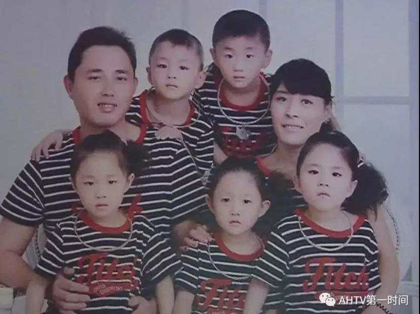 爸爸要求五胞胎分到5个班,五胞胎被分到5个班爸爸称怕淘气