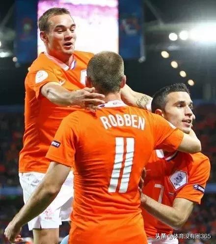 斯内德荷兰队精彩视频,再见罗本范佩西斯内德