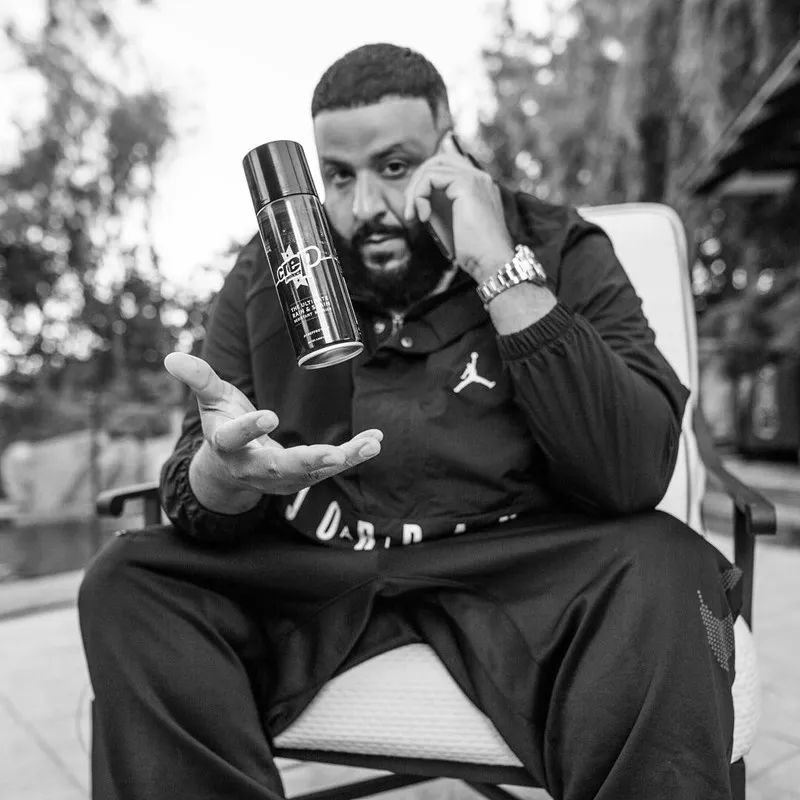 球鞋表面脏了怎么清理,球鞋脏了怎么修复