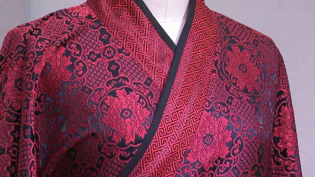 还有两天！赶紧去欣赏这件“千年礼服”吧！