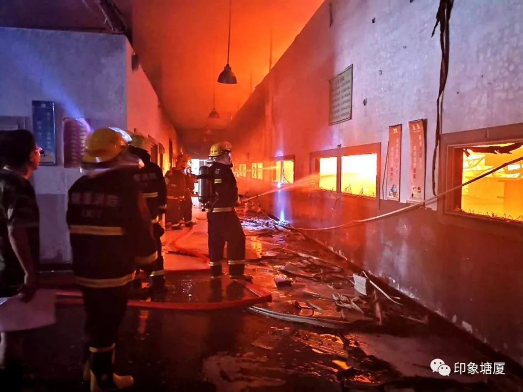 塘厦这支英雄部队集体脱下军装,开始新的征程