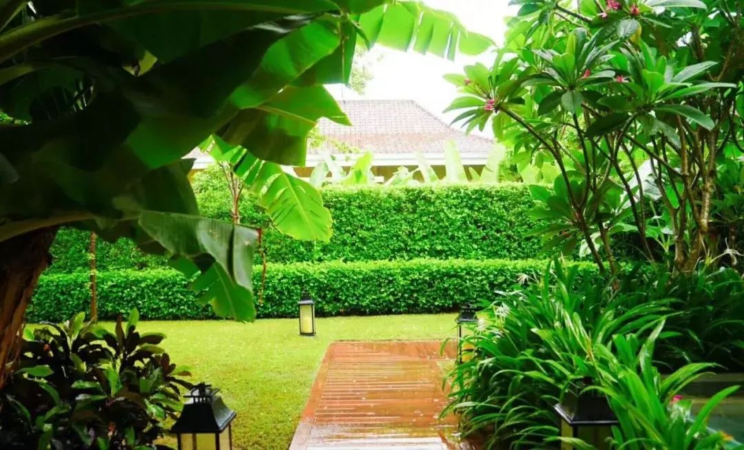 三亚豪华无边泳池别墅,三亚温泉度假