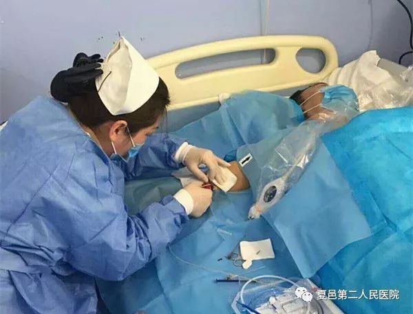 「二院技术」医护协同，护患前行——B超引导下PICC植入术