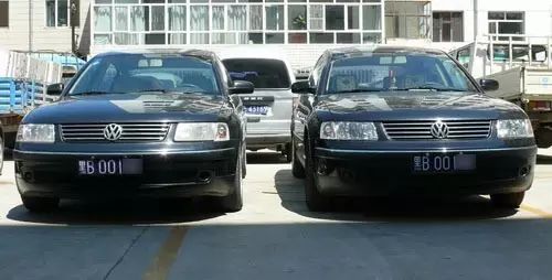 带牌车出了交通事故怎么处理,发生交通事故车辆保值损失怎么赔