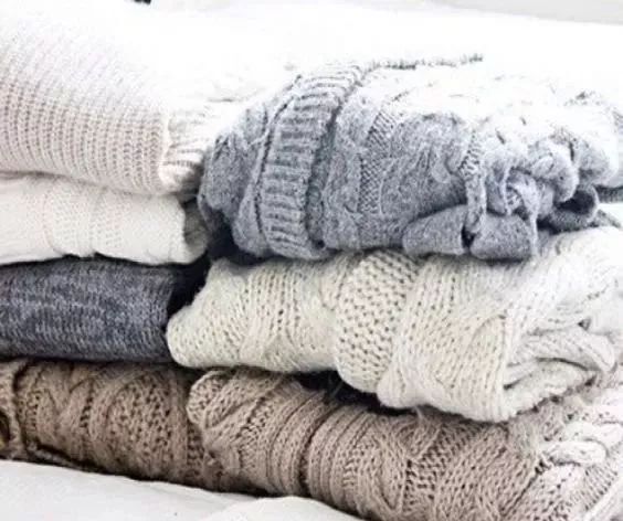 毛衣能用洗衣粉洗吗,毛衣用洗衣液还是洗衣粉