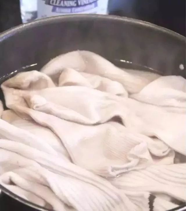 袜子脏了怎样洗白不用小苏打,洗白袜子加什么能洗干净