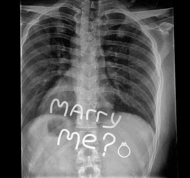 求婚遇到哪些奇葩的事,那些奇葩的求婚