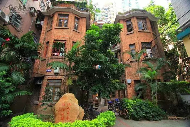 张敬轩美食一条街在哪,张敬轩之前住的地方