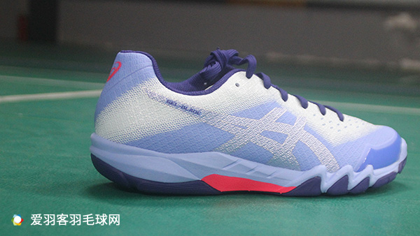 凌波微步,就是这么轻爽!亚瑟士刀锋6女款测评