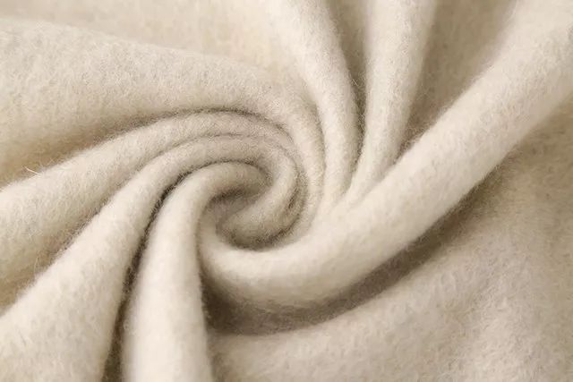 高品质平价羊绒围巾,冬季的羊绒围巾清货