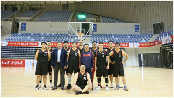 赛场英姿,赛场展雄姿健儿竞风流