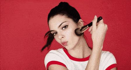 适合秋冬季节的粉底,适合夏天秋天的粉底