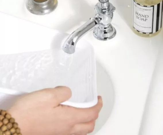 毛衣领口松垮怎么搭配,修复松垮毛衣领口