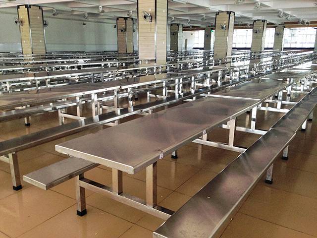 身体倍儿壮、活泼阳光心开朗，说的就是咱们里水童鞋！