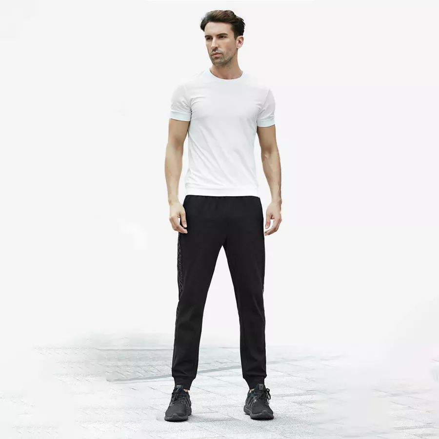 爱健身的秘密!他们都喜欢穿这个……