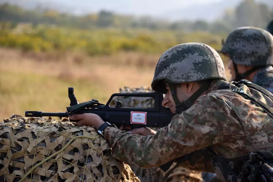 现场直击陆军,直击陆军某旅新年开训