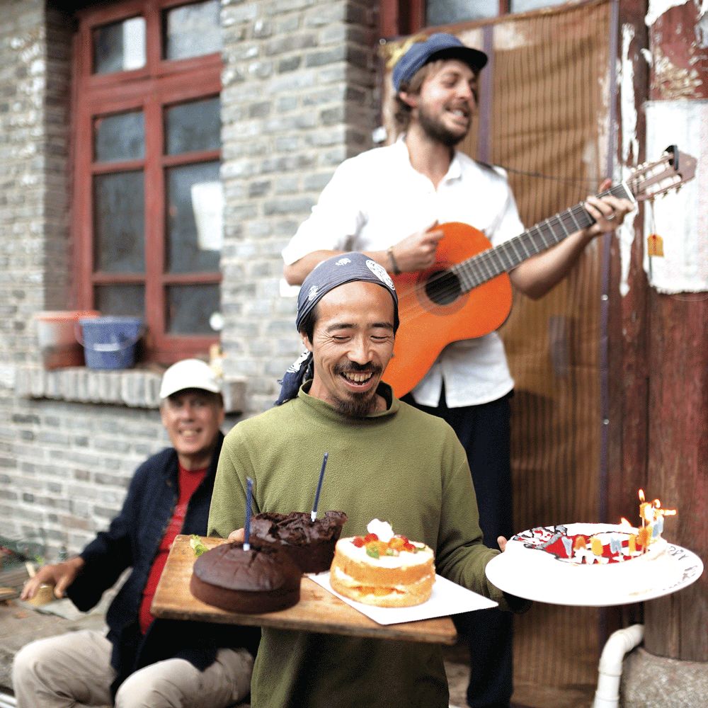 这个年轻人不上班不买房，在大理种地7年，生活过成了这样……