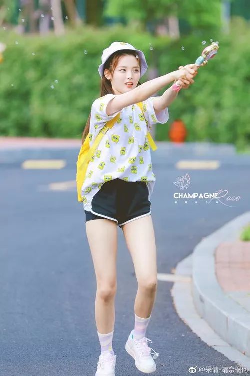 日本女生一般背什么包包,日本女人为什么要背那么多包包