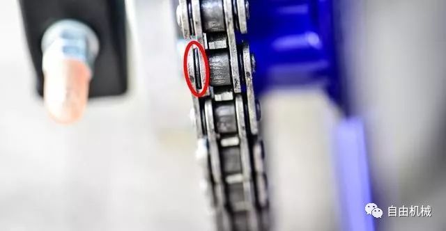 如何看摩托车的链条,摩托车链条什么样才是正常的