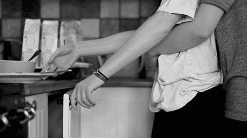 怎么才能知道他是不是真的喜欢我,怎么知道他是不是真的喜欢我