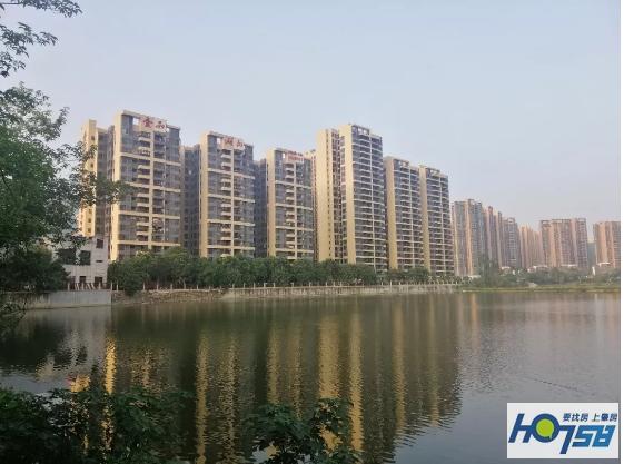 七盘雄踞，择湖而居！坐落于繁荣新城之上的黄金湖区生活板块~