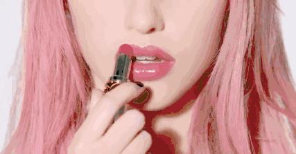 嘴唇起皮用什么口红唇釉好,嘴巴容易起皮适合涂什么哑光口红