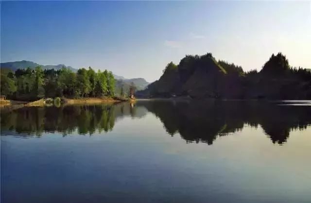 适合一个人去漫游的地方,遵义旅游攻略一个人