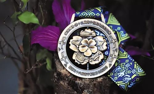 南马历届奖牌图文,南马完赛奖牌